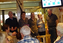 Die Gewinnerinnen mit Hannes und Franz