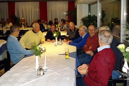 sehr gut besuchte Vollversammlung